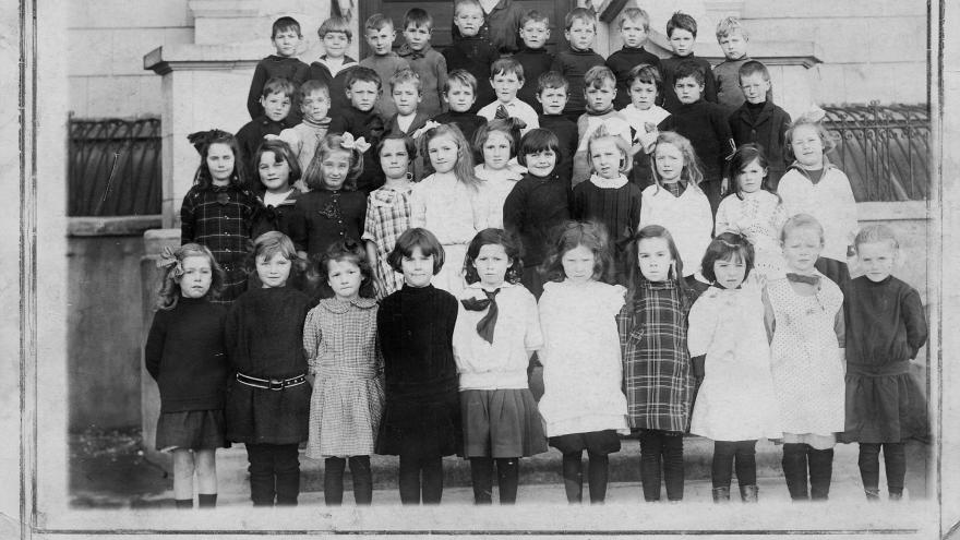 archive image class photo c. 1916