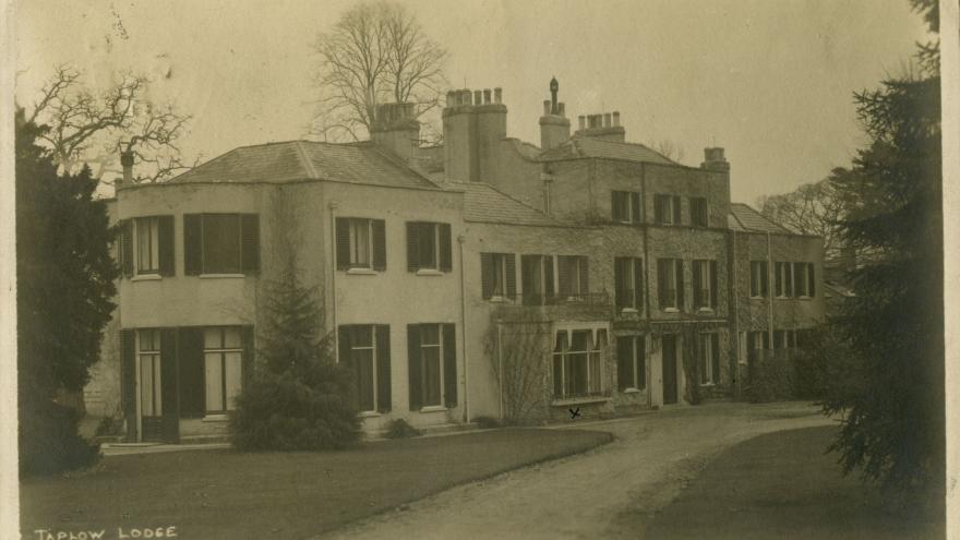 ARCHIVES-Taplow Lodge postcard (ca. 1915-1918) CA PR111-v991-030-010